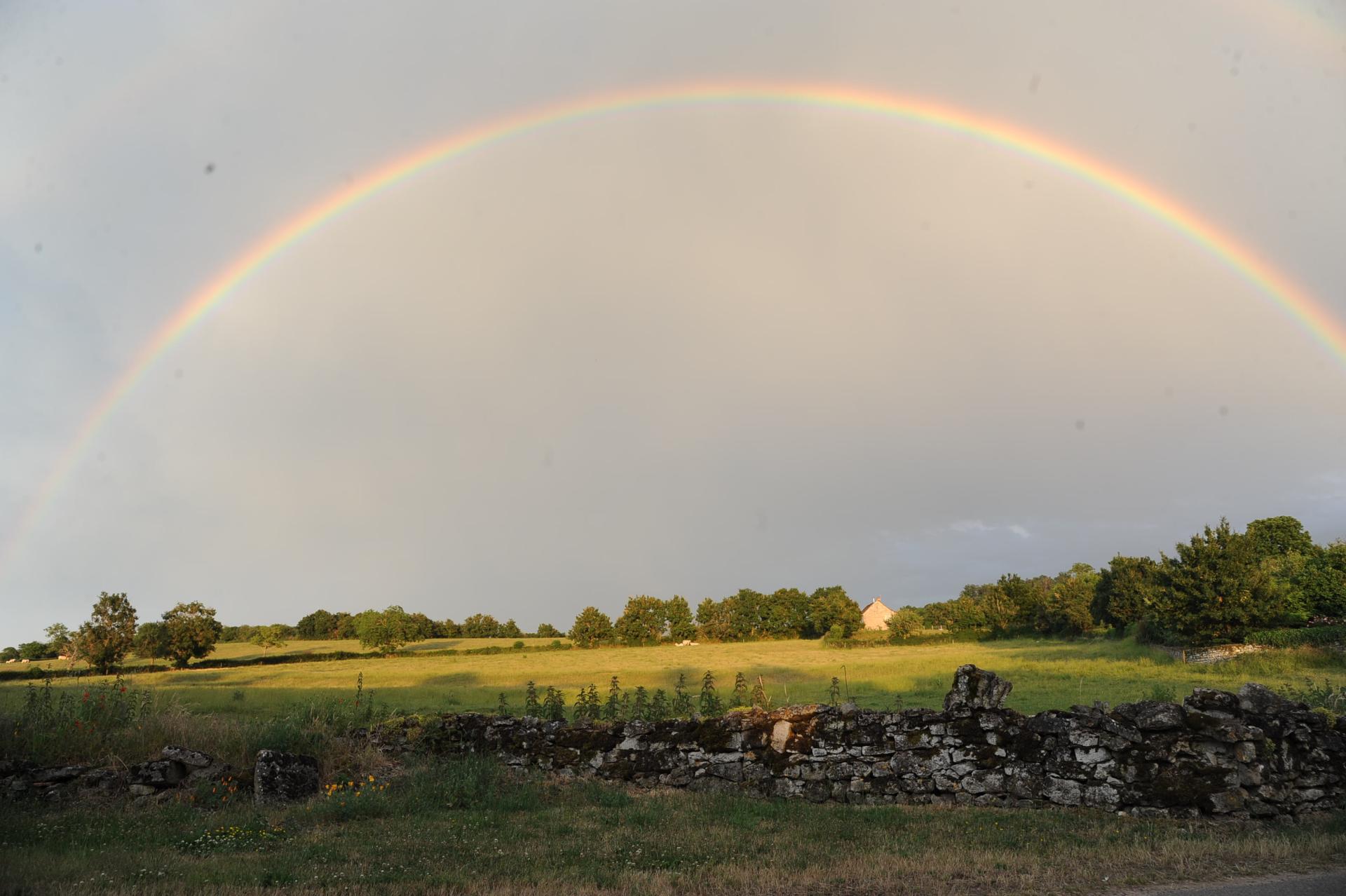 arc en ciel Commune de Saint Huruge